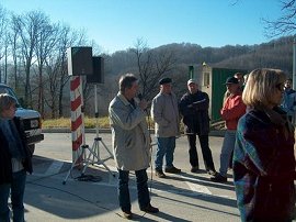 pozdravni nagovorProtestni shod - zapora odlagališča odpadkov - 13.12.2004